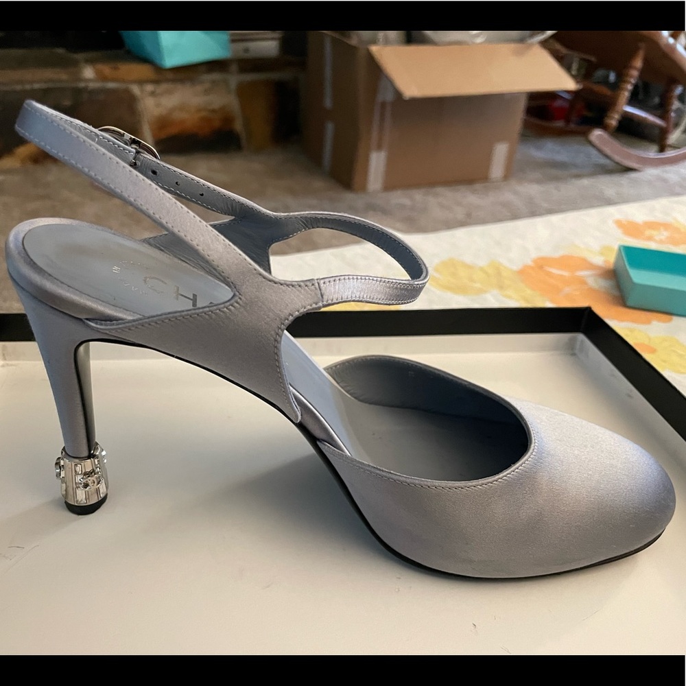 Chanel open toe satin pump size 39.